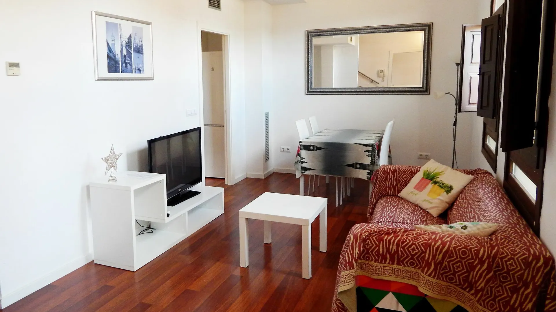 아파트 Apartamento Duplex Barri Vell 3.1 지로나